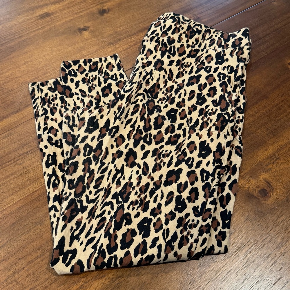 Torrid Cheetah Print Full Length Leggings Size 2